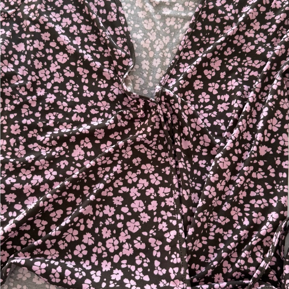 Mango Wrap Top - Picture 3 of 4